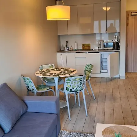 Czarna Gora Is1 Apartment *