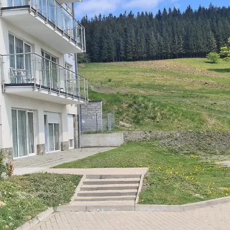 Czarna Gora Is1 * Sienna (Klodzko)